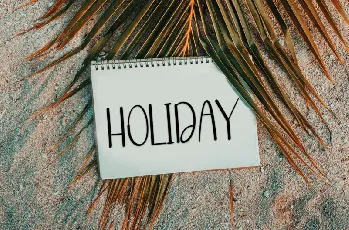 Simple Holiday font