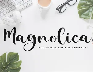 Magnolica font