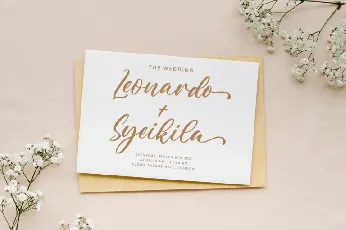 Aulietta font