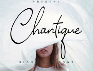 Chantique font