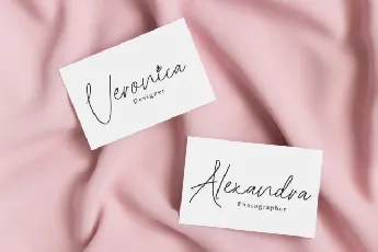 Family Signature Script font