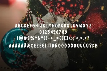 Christmas Ornaments font