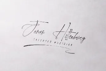 John Asttern Handwritten font