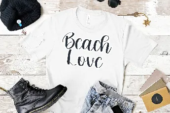 Summer Simple Typeface font