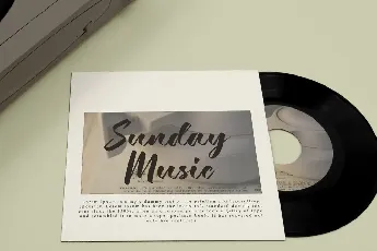 Sunday Music Demo font