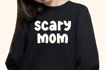 Spooky Mama font