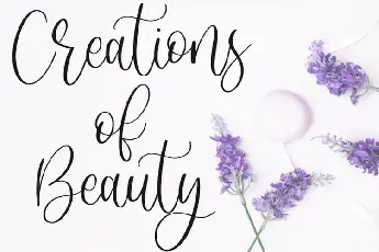 Sweet Lavender Calligraphy font