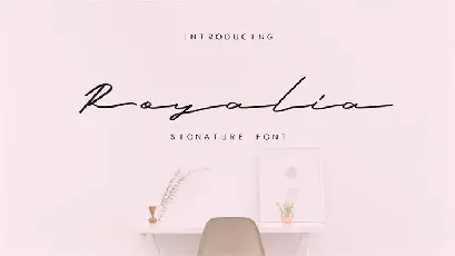 Royalia Signature font