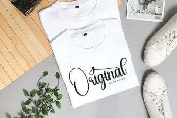 Natural Script font