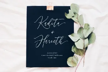 Handita Calligraphy font