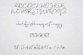 Aventurine font