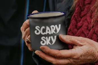 Scary Sky Display font