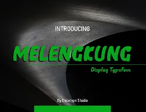 Melengkung font