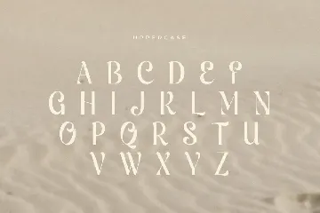 Hollywings - Modern Vintage Display Font