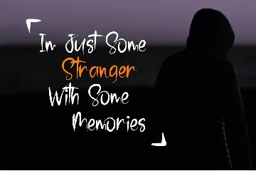 Stranger - Brush Font