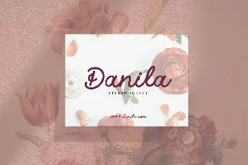 Gianira font