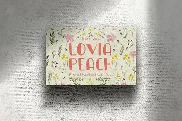 Lovia Peach font