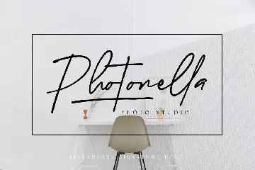 Bellarosta - Signature Font