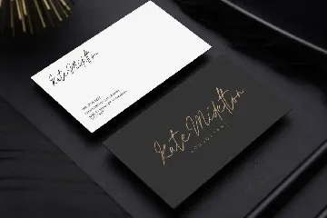 Tiffanyed Signature Wedding Font