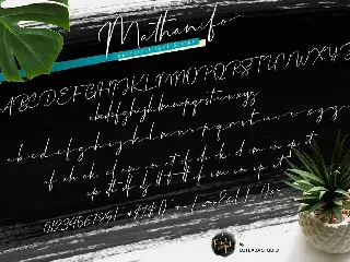 Mathanifo Script font