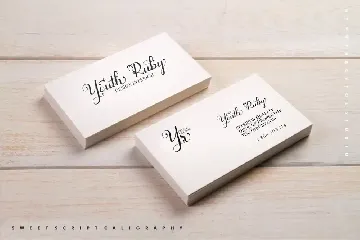 Yuanita - Modern Calligraphy Font