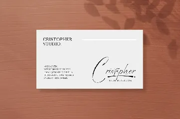 Mogenta Signature font