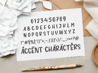 Rintik Sendu Brush Font