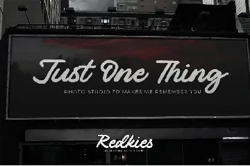 Redkies - Authentic Script font