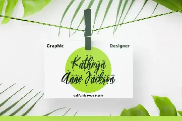 Blueberry - Modern Calligraphy Font