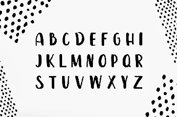 Leira Hand Drawn Brush Font