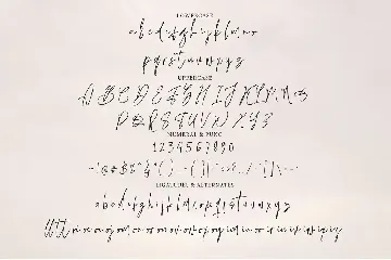 Qinderia Signature font