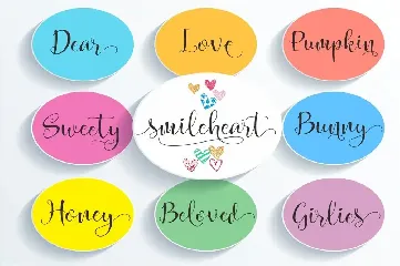 SMILEHEART Script font