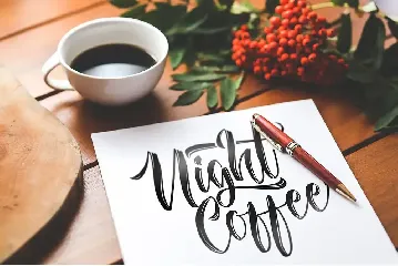 AMYLIGHT font