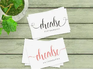 Starlight Script font