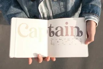 Captain Meredith Serif Font