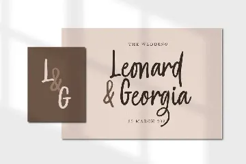 Langgom - Curly Unique Handwritten Font